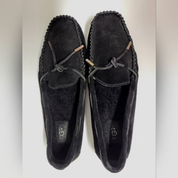 UGG Australia #1650 DAKOTA Black Suede Mocassin Driving Loafer Shoes Sz 11 - Picture 2 of 11